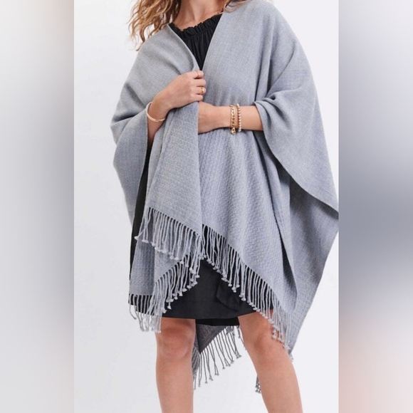 Mer-Sea NWT Fog Gray Travel Wrap With Matching Bag. - Picture 1 of 16